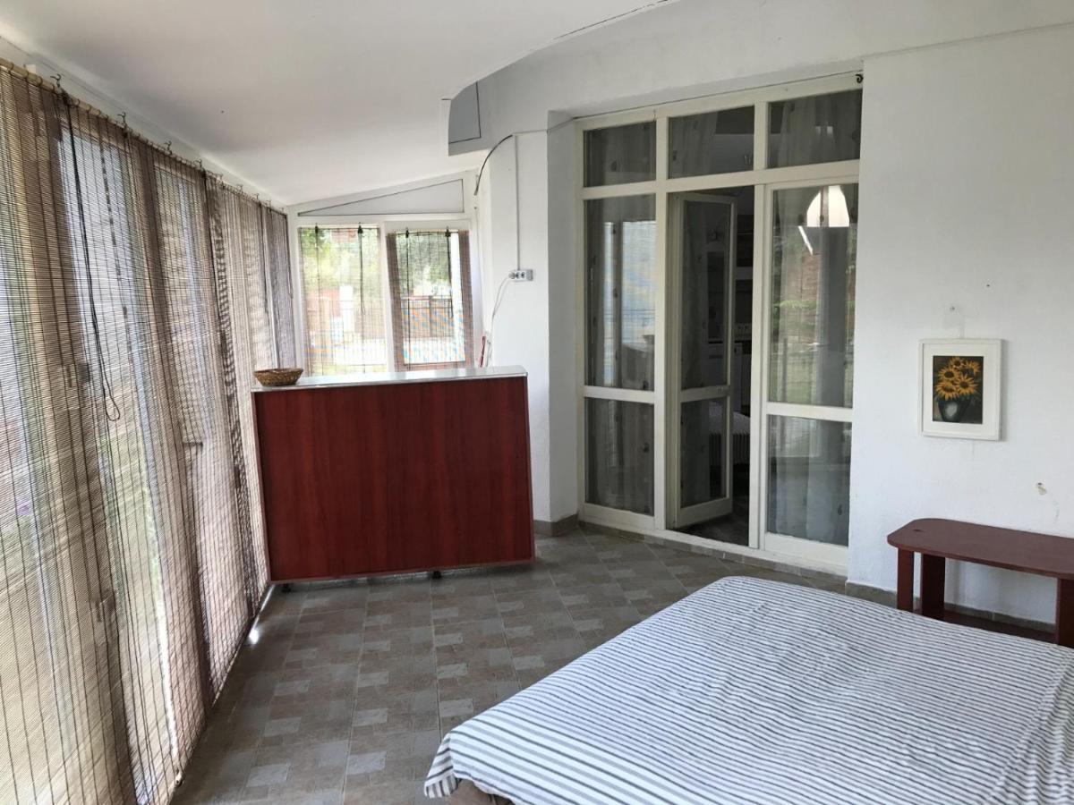 Chiro'S Apartment นาโวดาริ ภายนอก รูปภาพ